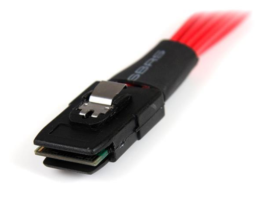 Cabo Serial Attached SCSI Macho - Macho Vermelho (5cm) - STARTECH