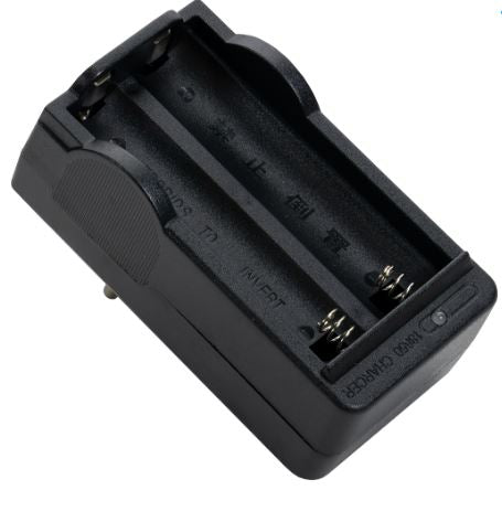 Carregador de 2x Pilhas Lítio 18650