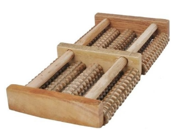 Massajador de Pés em Rolos Tradicionais de Madeira